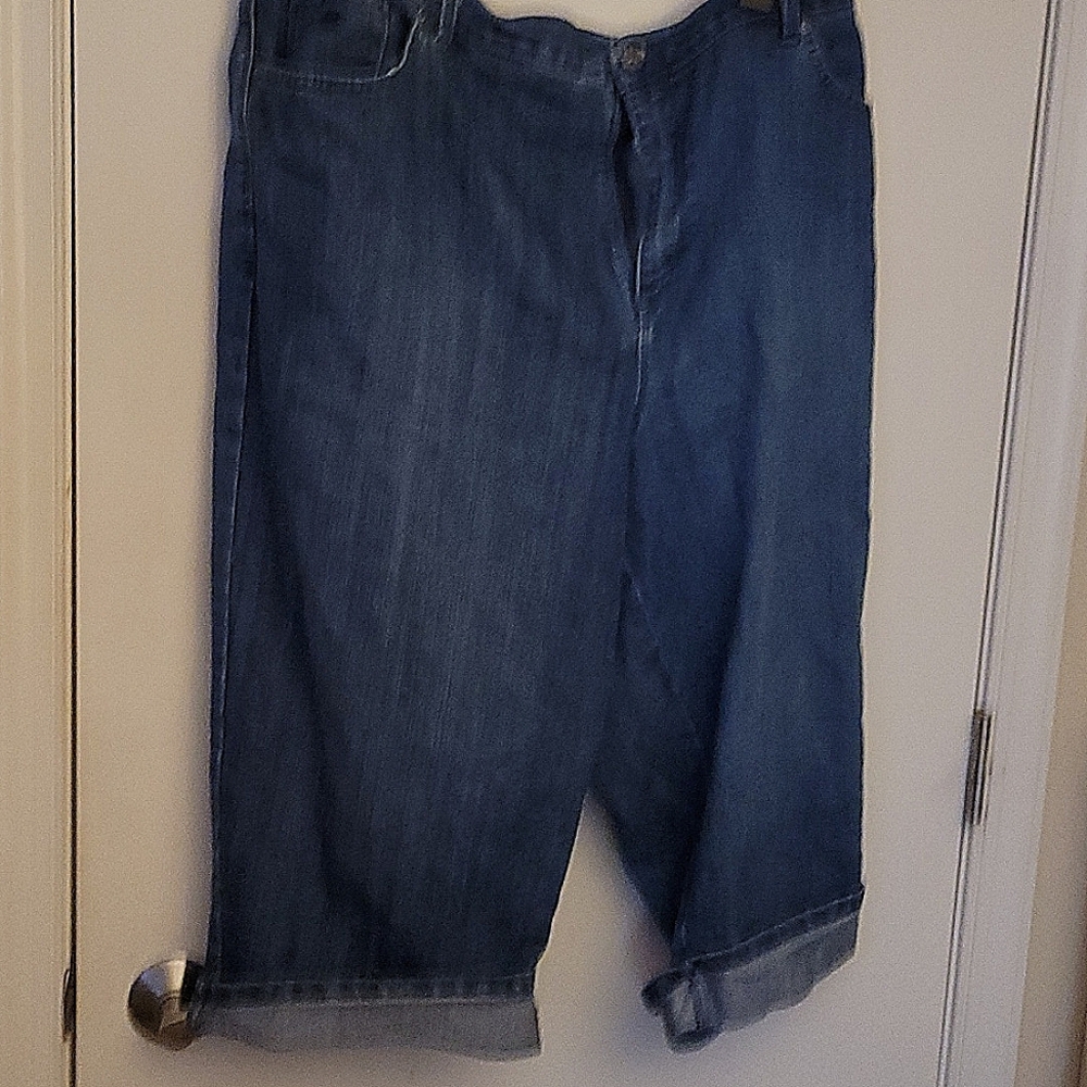 Capri Jeans